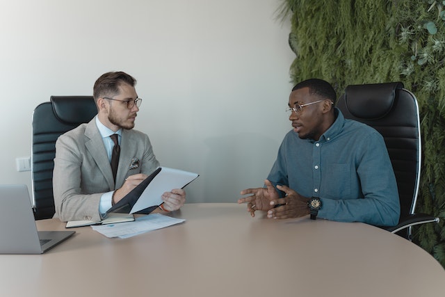 mediator%20speaking%20with%20a%20tenant%20and%20taking%20notes%20about%20noise%20complaint%20being%20filed mediator%20speaking%20with%20a%20tenant%20and%20taking%20notes%20about%20noise%20complaint%20being%20filed
